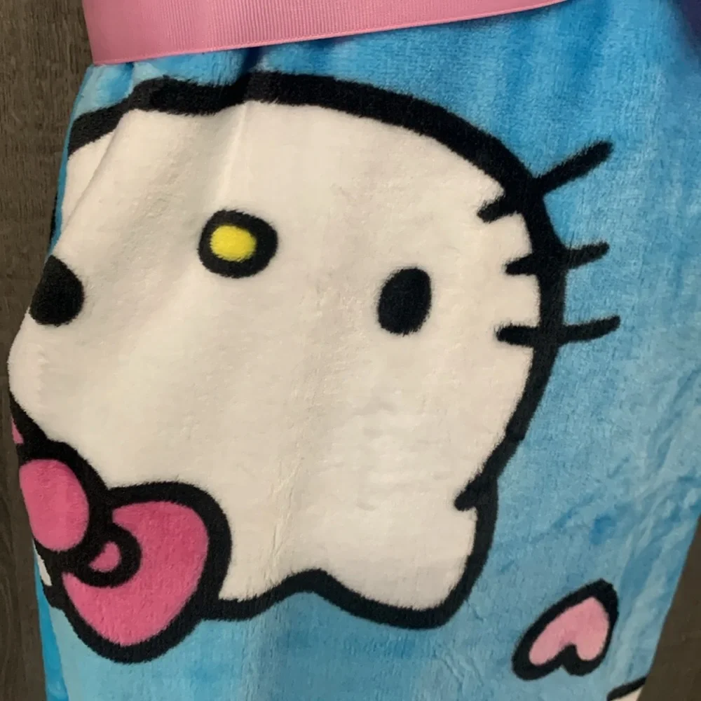 New Hello Kitty & Rainbows Bright Blue Plush 60 x 70 Throw Blanket With Tag